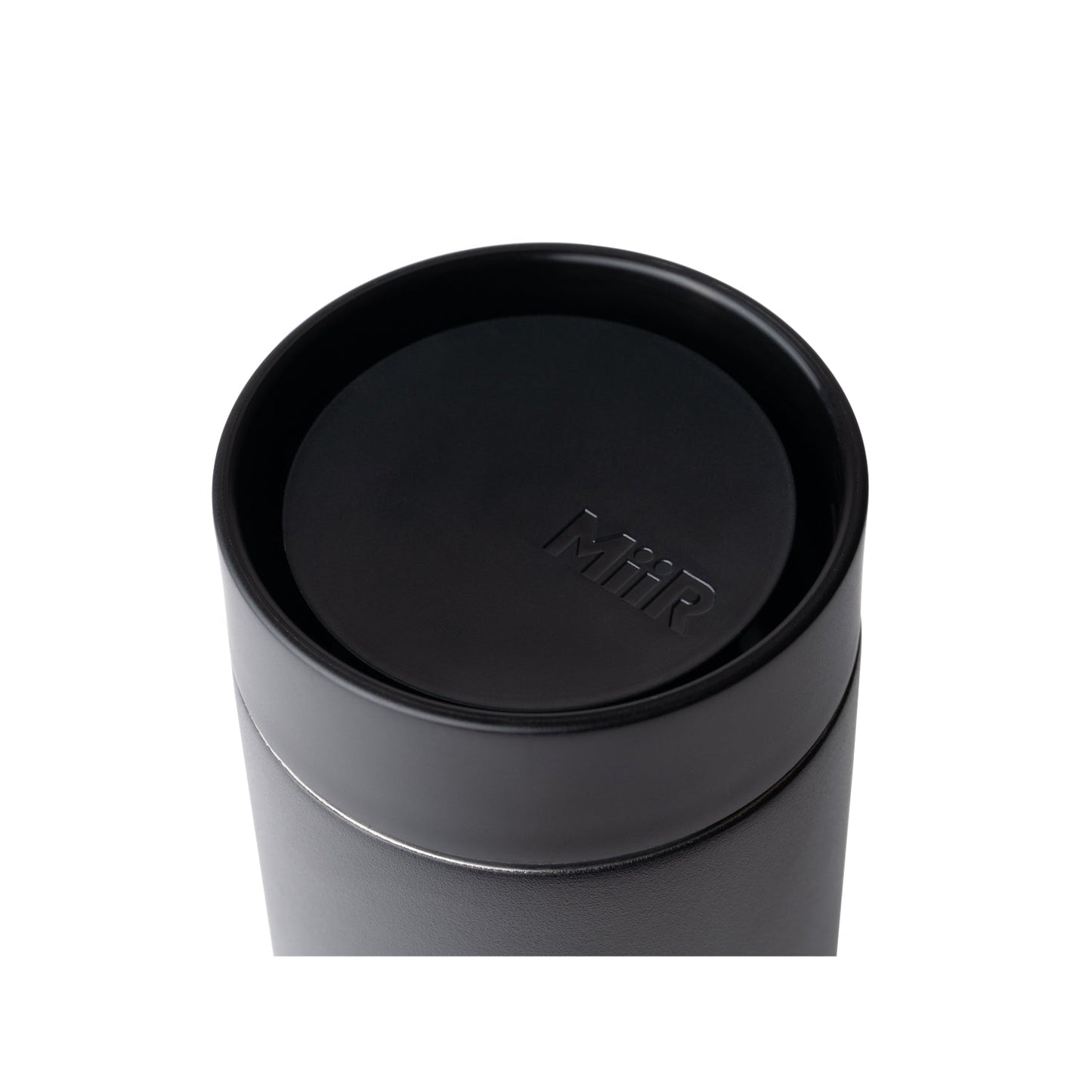 360-traveler-g7 360_Lid_Studio_0521_45deg_Down_1__TRV1SV12002.jpg