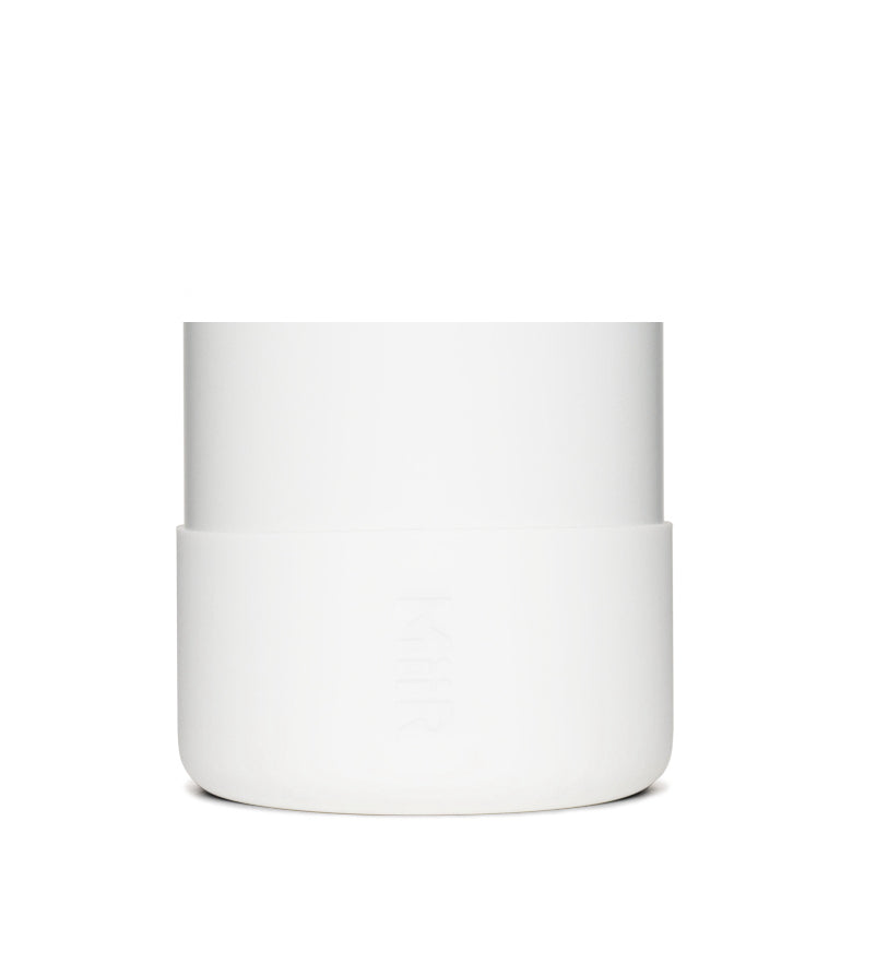 silicone-boot-f2 Silicone_Boot_32oz_42oz_White_Studio_0821_On_Bottle_7c7df284-5bee-4f24-a031-14b02db7328f__SLB1PN34001.jpg
