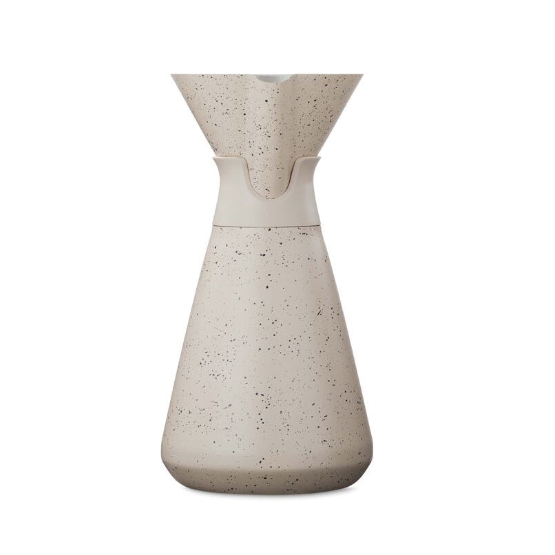 new-standard-carafe-k8 WebPDP-33oz_New_Standard_Carafe_Desert_Tan_Speckle_Studio__CAR1SVOS224_270.jpg