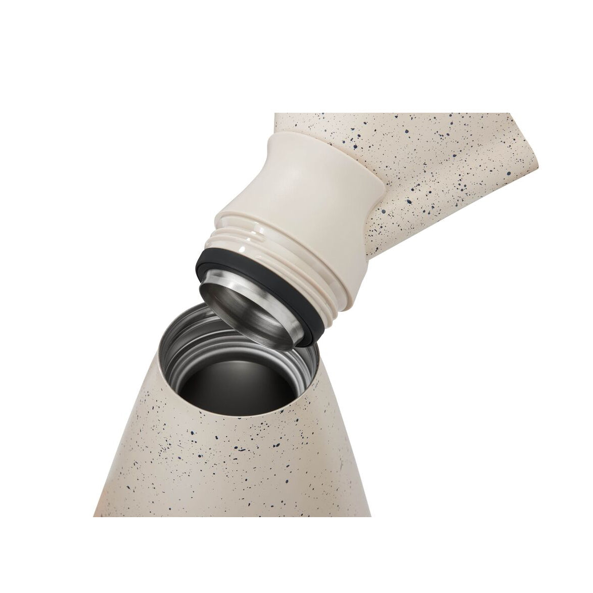 new-standard-carafe-k8 WebPDP-33oz_New_Standard_Carafe_Desert_Tan_Speckle_Studio__CAR1SVOS224_45_Top_Staged.jpg