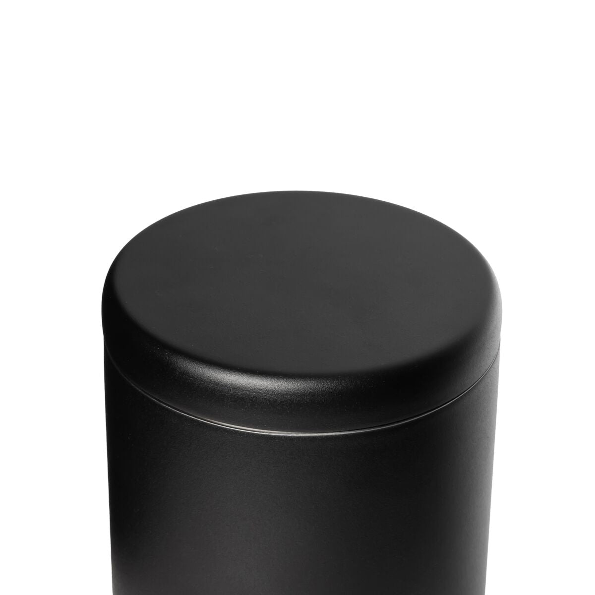airlock-coffee-canister-f9 WebPDP-Airlock_Coffee_Canister__ACN2SVOS002_Black_X2Studio_45_Deg_Lid_On.jpg