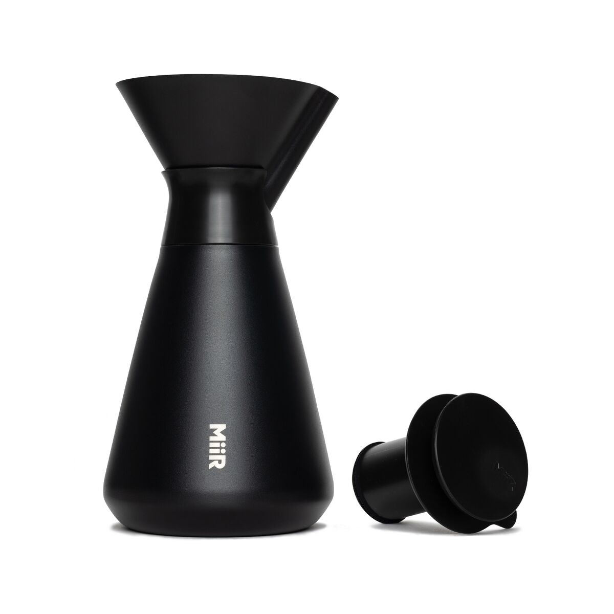 new-standard-carafe-k8 WebPDP-Carafe_Black_Studio_0722_Front_Lid_Staged__CAR1SVOS002.jpg