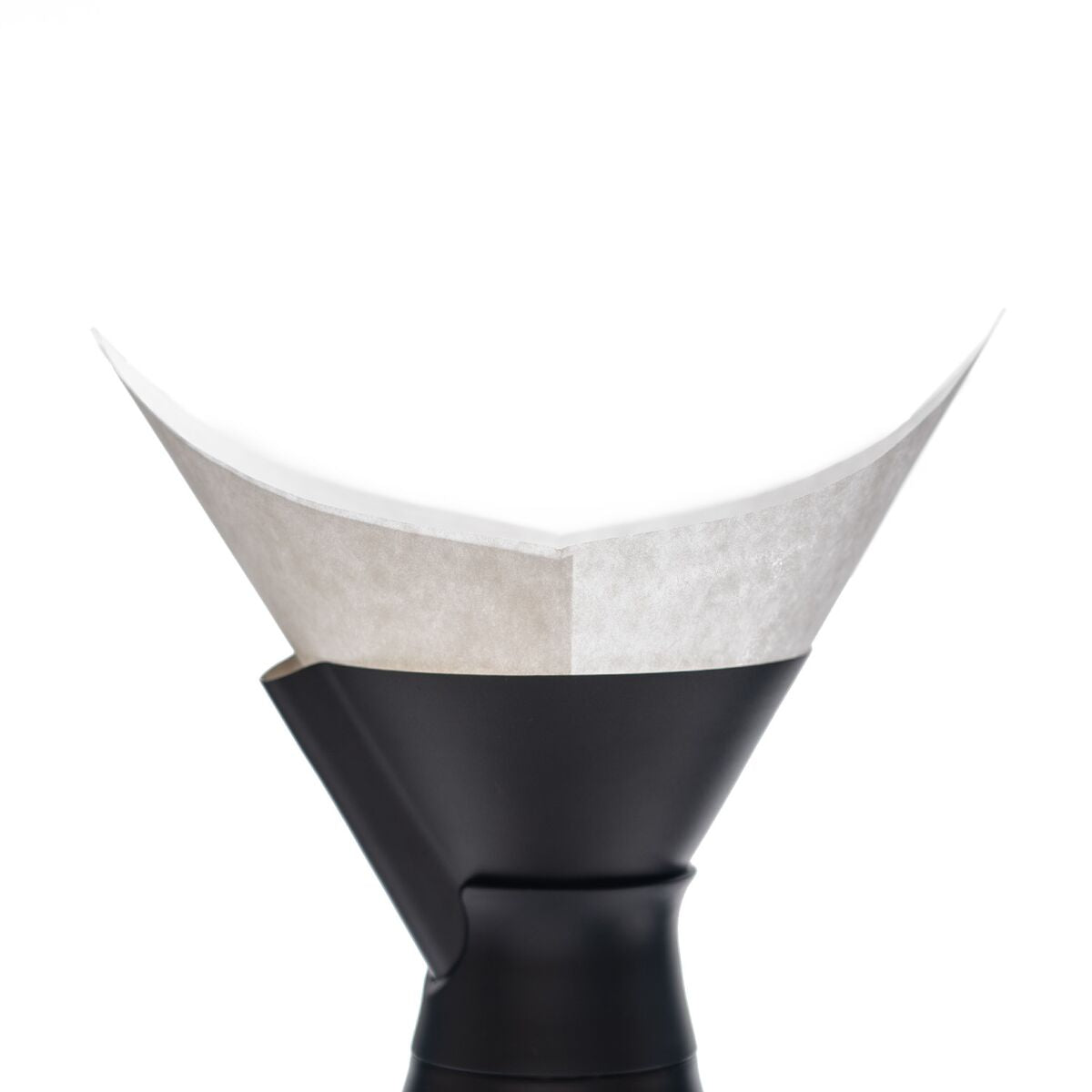 new-standard-carafe-coffee-filters-w5 WebPDP-NSCarafeCoffeeFilters_Studio_0223_InUse__CAF1PN00001.jpg