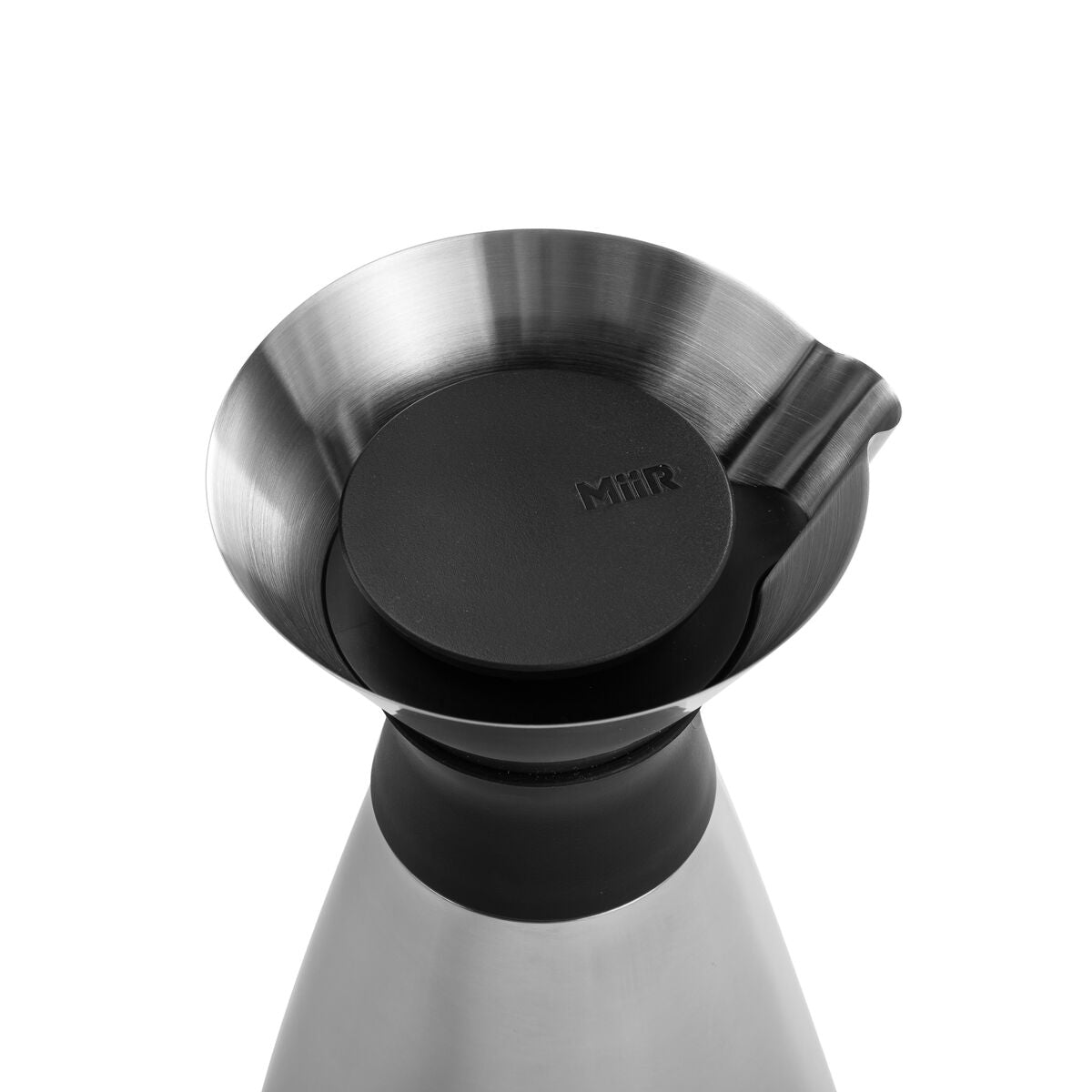 new-standard-carafe-k8 WebPDP-PolishedStainlessCarafe_33oz_SS_StudioX207182024_45degree__CAR1SVOS005.jpg