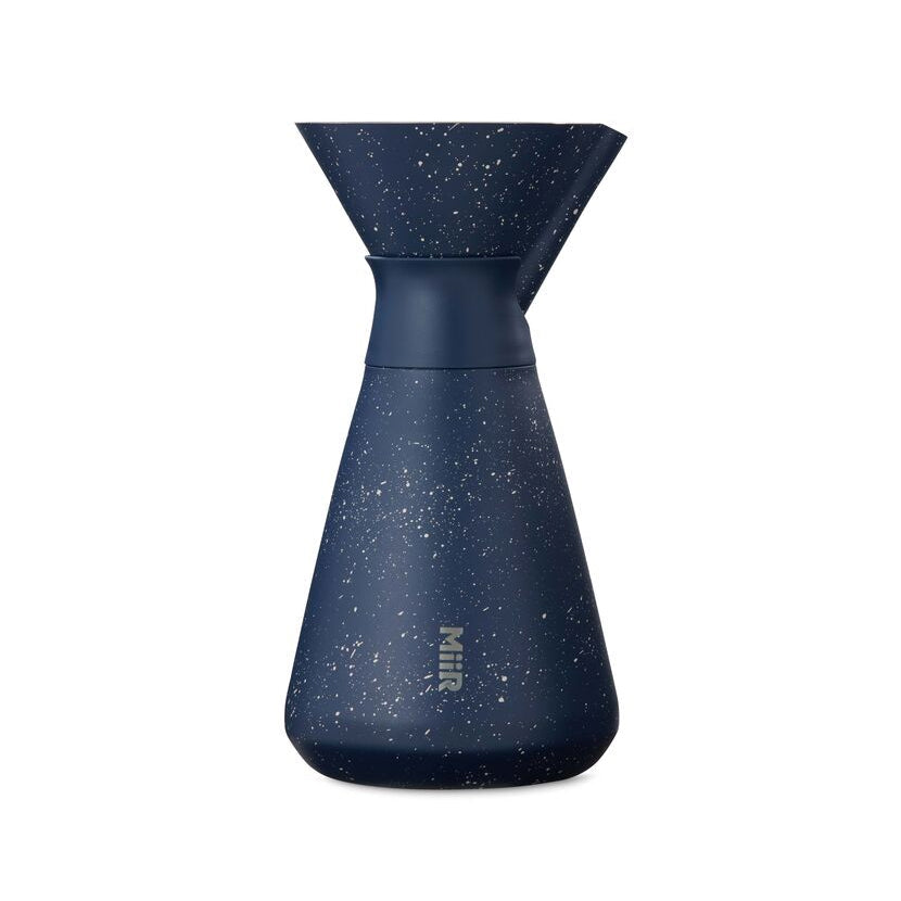 new-standard-carafe-k8 Web_PDP-33oz_New_Standard_Carafe_Tidal_Blue_Speckle_Studio_CAR1SVOS225__Front.jpg
