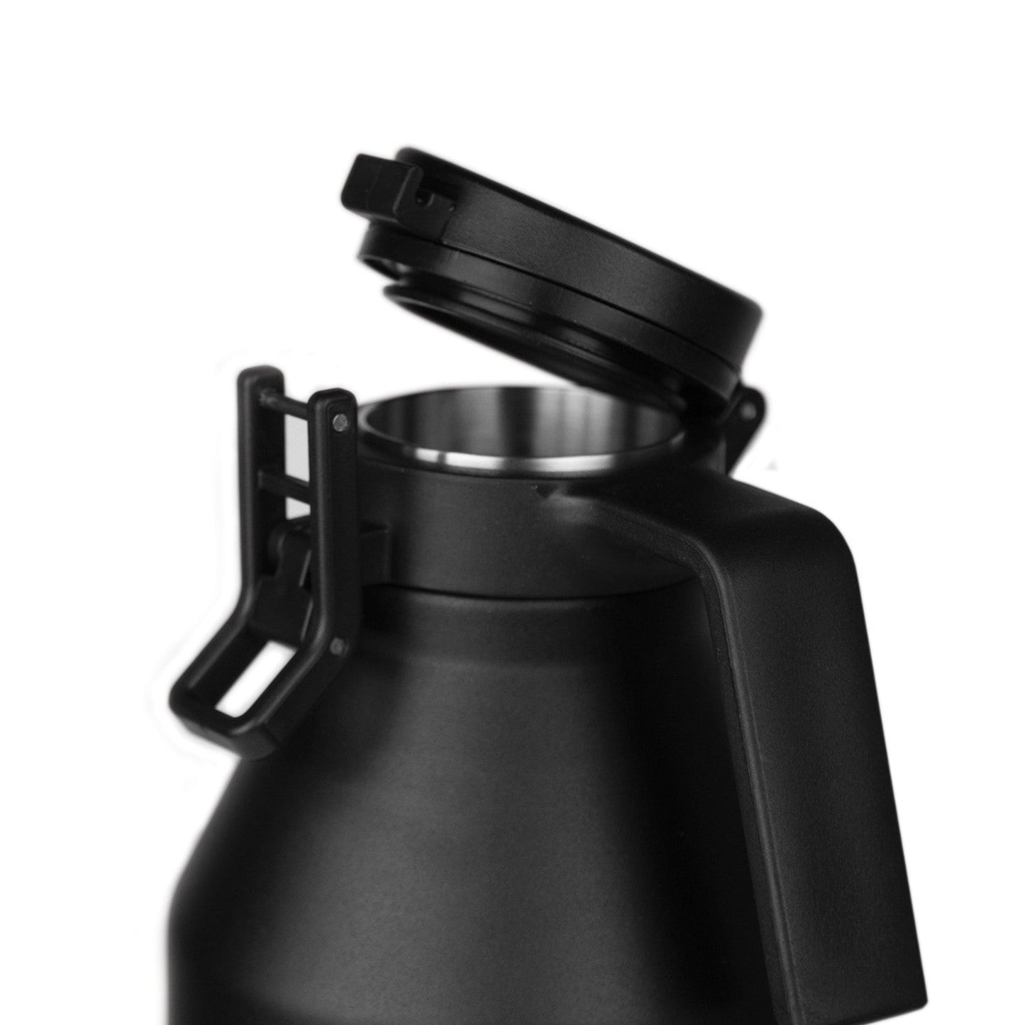 64oz-growler-x0 growlerdetail1_f7b2c86e-8bb8-40fc-b9ae-6f2e9d01276f__402220.jpg
